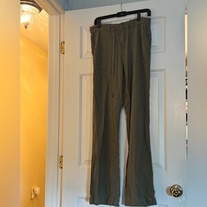 Sanctuary Sunset. New with tags.   Size 25 small olive baggy linen pants